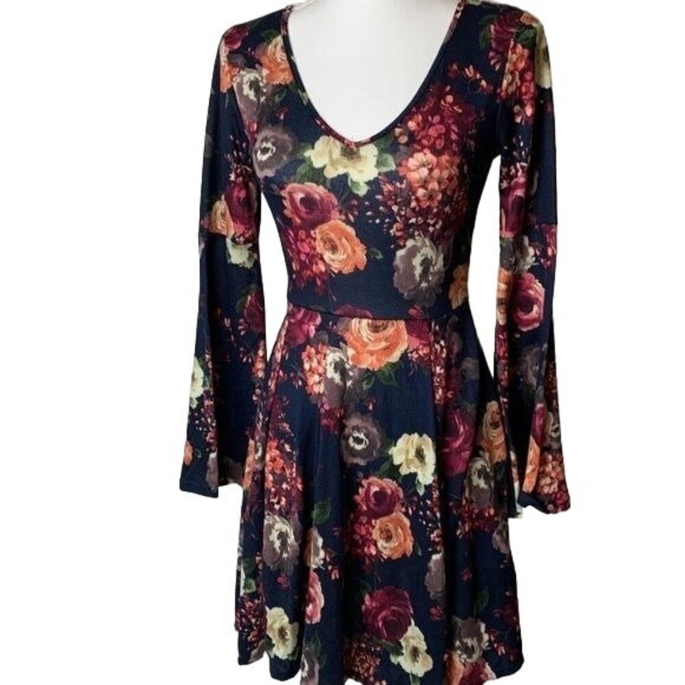 Long Bell Sleeve Floral Dress Size S